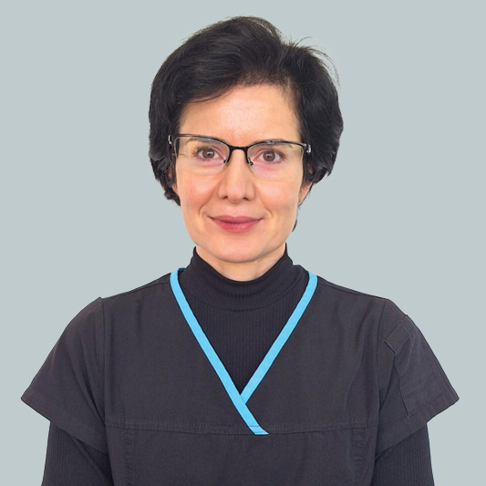 Dr Bella Zarrabi